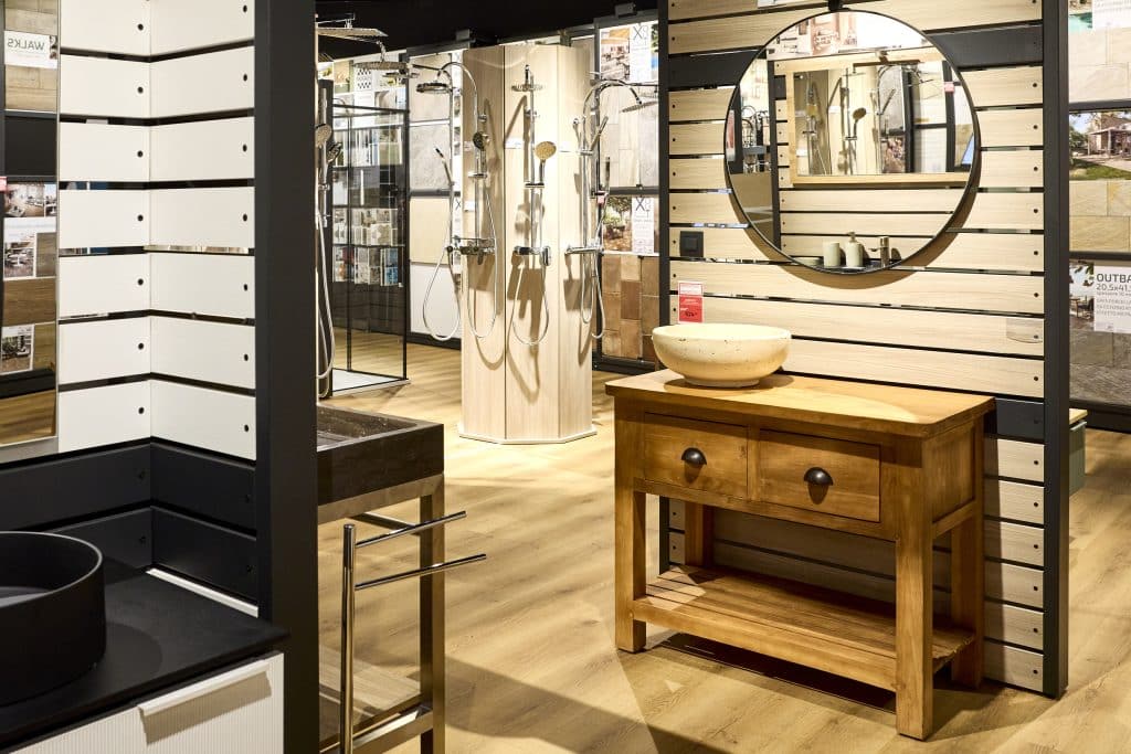 Interieur magasin Iperceramica centre commercial Domus Paris