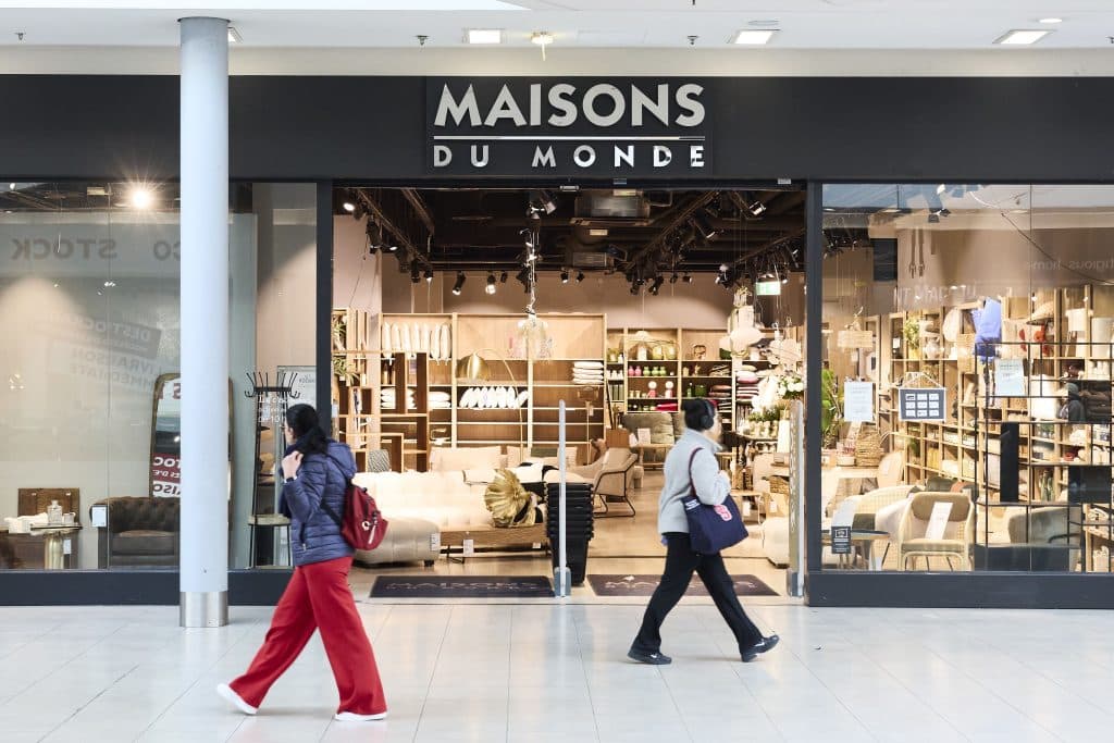 Vitrine magasin maison du monde centre commercial Domus Paris