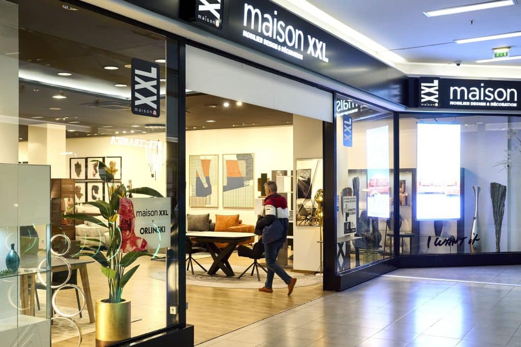 Intérieur magasin XXL Maison centre commercial Domus Paris