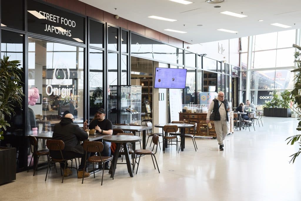 devanture restaurant I Onigri centre commercial Domus Paris