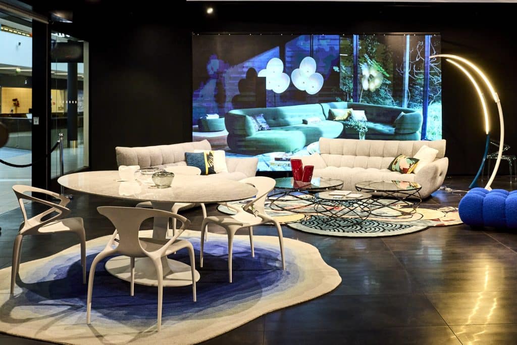 Intérieur du magasin Roche Bobois Domus Paris